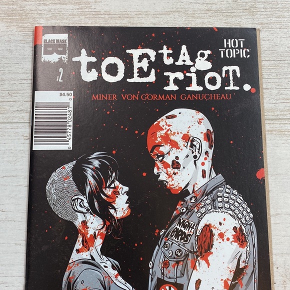 Toe Tag Riot #2 Hot Topic Comic Book - Picture 3 of 7